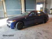 ✅ 2019 Alfa Romeo Giulia Quadrifoglio • VIN: ZARFAMEV1K7600139 • Lot: 90124555. Wystawiony na Copart z przebiegiem 61 821 mil. Bezpłatny archiwum sprzedaży aukcyjnych z USA i szczegółowy raport historii pojazdu na DreamBid. Zdjęcie 1.