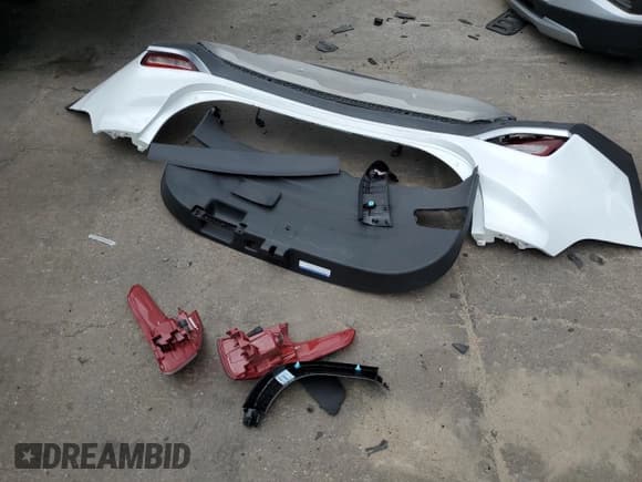 ✅ 2020 Hyundai Santa Fe SEL • VIN: 5NMS3CAA3LH166087 • Lot: 62526894. Wystawiony na Copart z przebiegiem 29 656 mil. Bezpłatny archiwum sprzedaży aukcyjnych z USA i szczegółowy raport historii pojazdu na DreamBid. Zdjęcie 13.