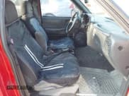 ✅ 2002 Chevrolet S-10 LS • VIN: 1GCCS145428101825 • Лот: 42968333. Опубликован ранее на IAAI с пробегом 149 371 миль. Бесплатный доступ к архиву аукционных продаж из США и подробный отчёт об истории автомобиля на DreamBid. Изображение 5.