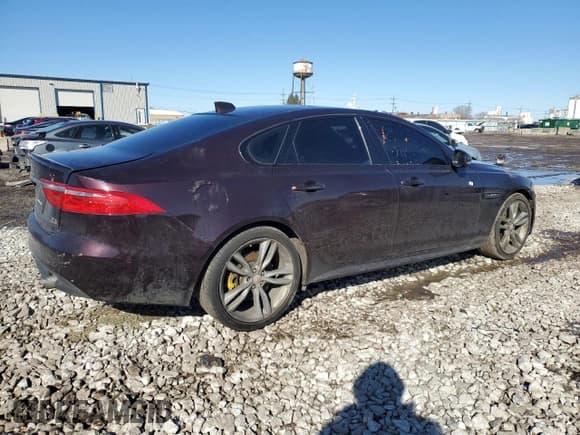 ✅ 2016 Jaguar XF 35t R-Sport • VIN: SAJBL4BVXGCY00346 • Lot: 48120795. Listed on Copart with 214,762 mi. Free auction sales archive from the USA and detailed vehicle history report at DreamBid. Image 3.