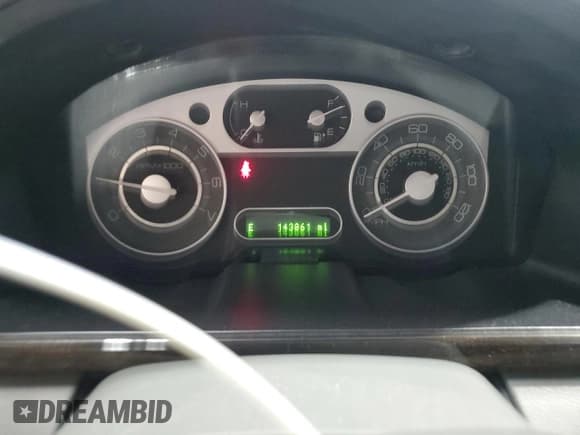 ✅ 2008 Mercury Sable Premier • VIN: 1MEHM42W68G618828 • Lot: 85110125. Listed on Copart with 153,061 mi. Free auction sales archive from the USA and detailed vehicle history report at DreamBid. Image 9.