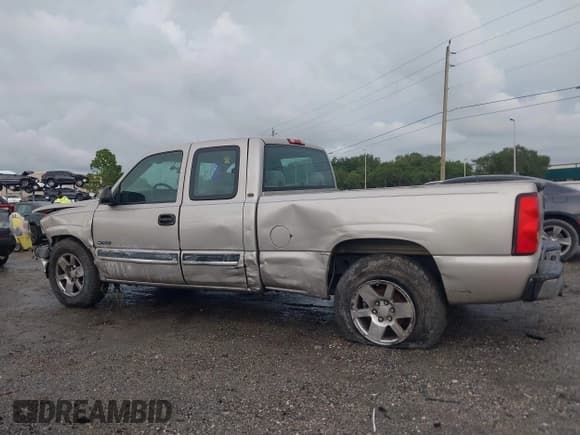 ✅ 2005 Chevrolet Silverado 1500 LT • VIN: 1GCEC19T85Z341844 • Лот: 43183407. Опубликован ранее на IAAI с пробегом 209 201 миль. Бесплатный доступ к архиву аукционных продаж из США и подробный отчёт об истории автомобиля на DreamBid. Изображение 14.