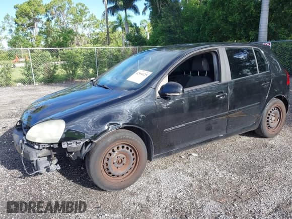 ✅ 2009 Volkswagen Rabbit S • VIN: WVWDA71K79W079961 • Lot: 42594125. Listed on IAAI with 160,601 mi. Free auction sales archive from the USA and detailed vehicle history report at DreamBid. Image 2.