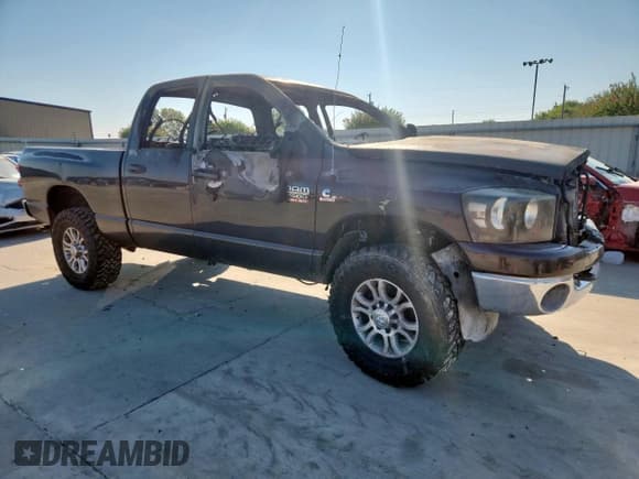 ✅ 2008 Dodge 2500 SLT • VIN: 3D7KS28AX8G131588 • Лот: 81890625. Опубликован ранее на Copart с пробегом Не указан. Бесплатный доступ к архиву аукционных продаж из США и подробный отчёт об истории автомобиля на DreamBid. Изображение 4.