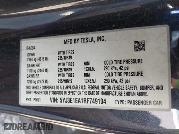 ✅ 2024 Tesla Model 3 • VIN: 5YJ3E1EA1RF749104 • Lot: 43182477. Wystawiony na IAAI z przebiegiem 18 569 mil. Bezpłatny archiwum sprzedaży aukcyjnych z USA i szczegółowy raport historii pojazdu na DreamBid. Zdjęcie 9.