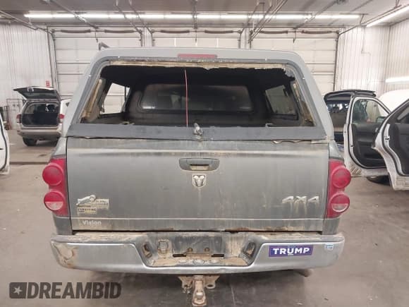 ✅ 2008 Dodge 1500 ST • VIN: 1D7HU18N98S630327 • Лот: 40846168. Опубликован ранее на IAAI с пробегом 234 540 миль. Бесплатный доступ к архиву аукционных продаж из США и подробный отчёт об истории автомобиля на DreamBid. Изображение 17.