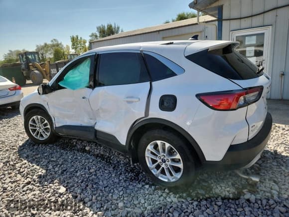 ✅ 2022 Ford Escape SE • VIN: 1FMCU9G67NUA29930 • Lot: 72068055. Listed on Copart with Not provided. Free auction sales archive from the USA and detailed vehicle history report at DreamBid. Image 2.