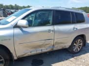 ✅ 2009 Toyota Highlander Limited • VIN: JTEEW44A792031659 • Лот: 43233502. Опубликован ранее на IAAI с пробегом 227 482 миль. Бесплатный доступ к архиву аукционных продаж из США и подробный отчёт об истории автомобиля на DreamBid. Изображение 6.