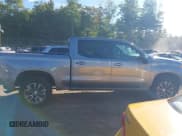 ✅ 2023 Chevrolet Silverado 1500 LT • VIN: 3GCPDKEK4PG242403 • Lot: 43205587. Wystawiony na IAAI z przebiegiem 19 106 mil. Bezpłatny archiwum sprzedaży aukcyjnych z USA i szczegółowy raport historii pojazdu na DreamBid. Zdjęcie 14.