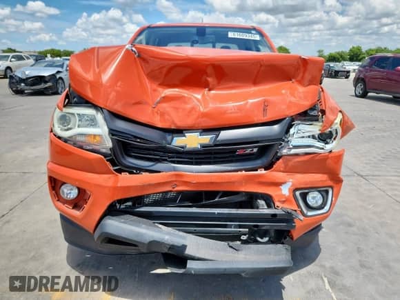 2020 Chevrolet Colorado 2WD Z71 z VIN 1GCGSDEN8L1243994, wystawiony jako Copart lot #61609345 z przebiegiem 123 428 mil mil oraz Szkoda całkowita • Salvage title. Historia ofert i sprzedaży dostępna na DreamBid. Obrazek 5.