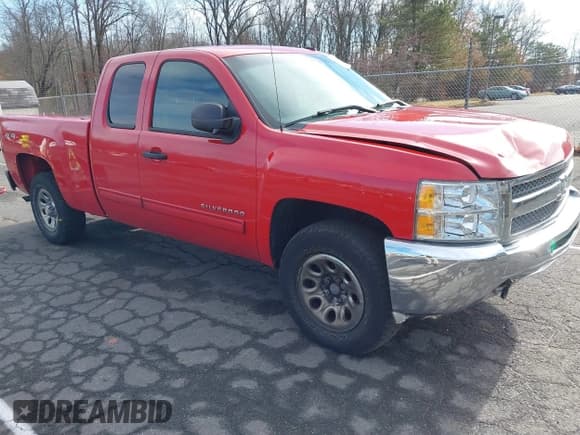 ✅ 2013 Chevrolet Silverado 1500 LT • VIN: 1GCRKSEA2DZ209465 • Lot: 40922821. Listed on IAAI with 150,647 mi. Free auction sales archive from the USA and detailed vehicle history report at DreamBid. Image 1.