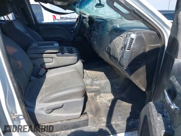 ✅ 2018 Chevrolet Silverado 2500HD Work Truck • VIN: 1GB2CUEG7JZ201893 • Lot: 42965832. Wystawiony na IAAI z przebiegiem 168 439 mil. Bezpłatny archiwum sprzedaży aukcyjnych z USA i szczegółowy raport historii pojazdu na DreamBid. Zdjęcie 5.