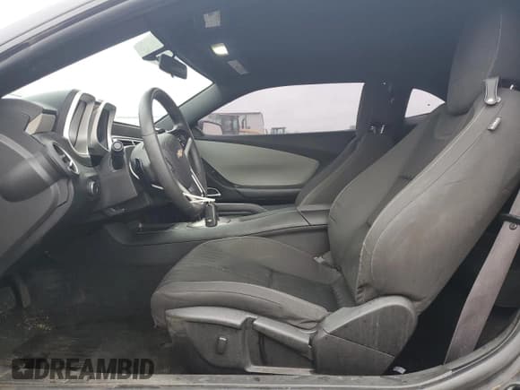 ✅ 2014 Chevrolet Camaro LS • VIN: 2G1FA1E36E9127163 • Лот: 90342415. Опубликован ранее на Copart с пробегом 147 570 миль. Бесплатный доступ к архиву аукционных продаж из США и подробный отчёт об истории автомобиля на DreamBid. Изображение 7.