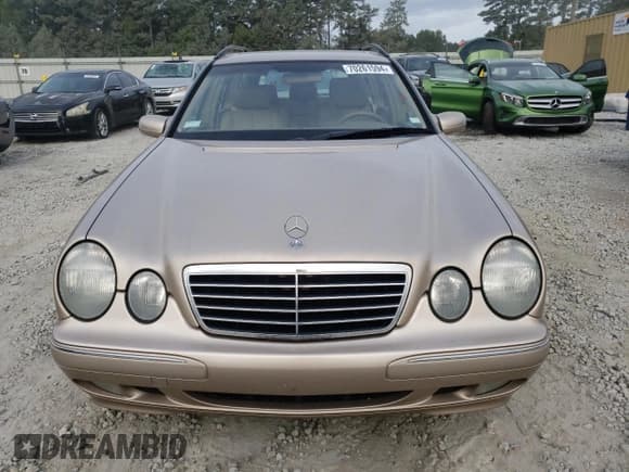 ✅ 2001 Mercedes-Benz E 320 • VIN: WDBJH65J41B312277 • Лот: 70261594. Опубликован ранее на Copart с пробегом 123 702 миль. Бесплатный доступ к архиву аукционных продаж из США и подробный отчёт об истории автомобиля на DreamBid. Изображение 5.
