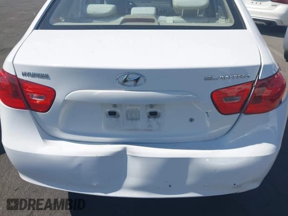 ✅ 2009 Hyundai Elantra GLS • VIN: KMHDU46D59U710407 • Lot: 43325713. Listed on IAAI with 140,109 mi. Free auction sales archive from the USA and detailed vehicle history report at DreamBid. Image 6.