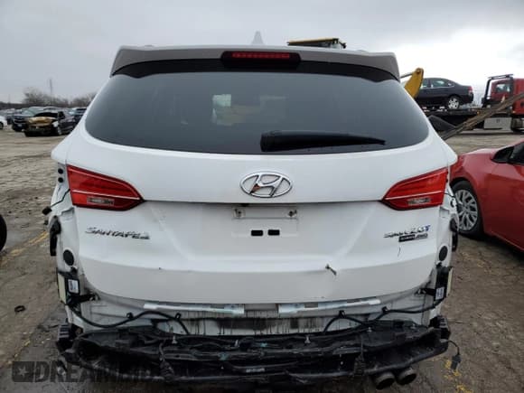 ✅ 2015 Hyundai Santa Fe • VIN: 5XYZWDLA0FG256952 • Лот: 42424843. Опубликован ранее на Copart с пробегом 103 091 миль. Бесплатный доступ к архиву аукционных продаж из США и подробный отчёт об истории автомобиля на DreamBid. Изображение 6.