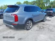 ✅ 2022 Kia Telluride EX • VIN: 5XYP34HC5NG312800 • Lot: 43560844. Wystawiony na IAAI z przebiegiem 31 164 mil. Bezpłatny archiwum sprzedaży aukcyjnych z USA i szczegółowy raport historii pojazdu na DreamBid. Zdjęcie 4.