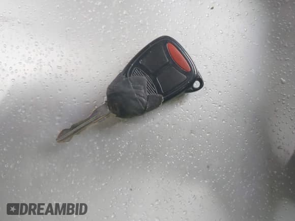 ✅ 2005 Dodge Magnum SE • VIN: 2D4FV48V75H680066 • Lot: 43787551. Listed on IAAI with 213,809 mi. Free auction sales archive from the USA and detailed vehicle history report at DreamBid. Image 11.