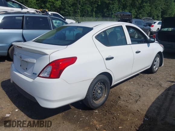 ✅ 2016 Nissan Versa S • VIN: 3N1CN7AP0GL874108 • Лот: 42612244. Опубликован ранее на IAAI с пробегом 93 987 миль. Бесплатный доступ к архиву аукционных продаж из США и подробный отчёт об истории автомобиля на DreamBid. Изображение 4.