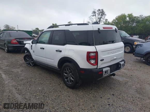 ✅ 2025 Ford Bronco Sport Big Bend • VIN: 3FMCR9BN7SRE15282 • Lot: 43348967. Listed on IAAI with 6,982 mi. Free auction sales archive from the USA and detailed vehicle history report at DreamBid. Image 3.