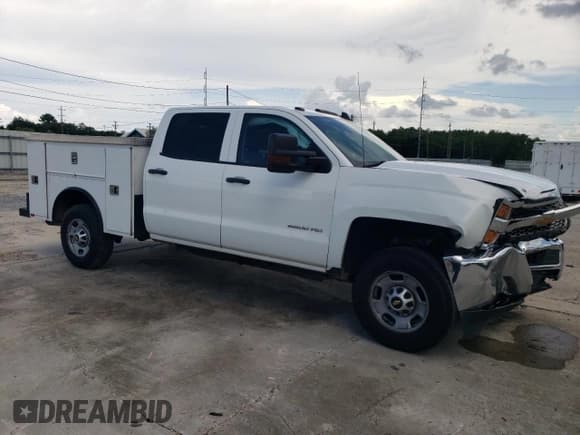 ✅ 2019 Chevrolet Silverado 2500HD Work Truck • VIN: 1GC1CREGXKF215794 • Lot: 80967715. Wystawiony na Copart z przebiegiem 287 543 mil. Bezpłatny archiwum sprzedaży aukcyjnych z USA i szczegółowy raport historii pojazdu na DreamBid. Zdjęcie 4.