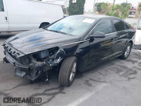 2019 Hyundai Sonata SE z VIN 5NPE24AF0KH741670, wystawiony jako IAAI lot #43187812 z przebiegiem 255 586 mil mil oraz . Historia ofert i sprzedaży dostępna na DreamBid. Obrazek 18.