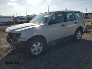 ✅ 2009 Ford Escape XLS • VIN: 1FMCU02789KB86699 • Lot: 80757745. Listed on Copart with 105,934 mi. Free auction sales archive from the USA and detailed vehicle history report at DreamBid. Image 1.