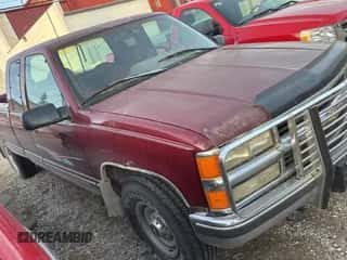 1996 Chevrolet Silverado 2500 z VIN 1GCGC29R9TE133561, wystawiony jako Copart lot #47495825 z przebiegiem 230 740 mil mil oraz Czysty tytuł • Clean title. Historia ofert i sprzedaży dostępna na DreamBid. Obrazek 1.
