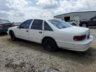 1993 Chevrolet Caprice Classic с VIN 1G1BL53E4PW140914, выставлен на аукционе Copart как лот 69377335 с пробегом 150 350 миль миль и Списание • Salvage title. История ставок и продаж доступна на DreamBid. Изображение 2.