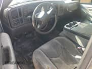 ✅ 2004 Chevrolet Silverado 1500 • VIN: 1GBJC34294E381272 • Lot: 93879645. Listed on Copart with 357,526 mi. Free auction sales archive from the USA and detailed vehicle history report at DreamBid. Image 8.