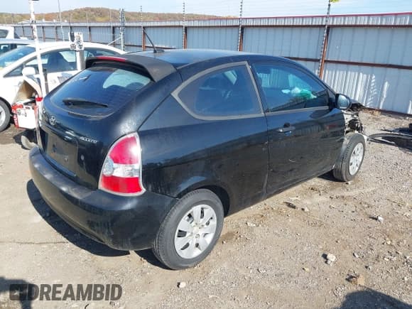 ✅ 2010 Hyundai Accent GS • VIN: KMHCM3AC7AU150771 • Lot: 43631018. Listed on IAAI with 149,178 mi. Free auction sales archive from the USA and detailed vehicle history report at DreamBid. Image 4.