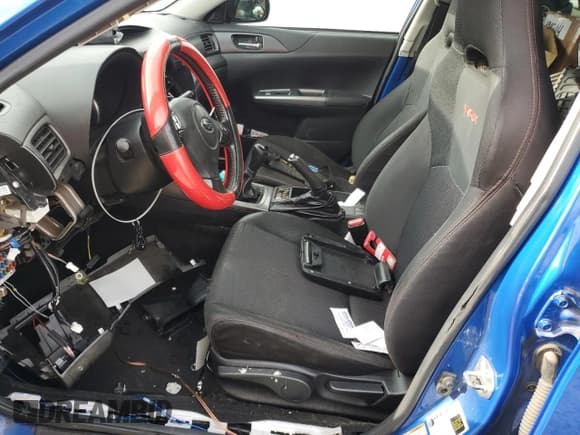 ✅ 2014 Subaru WRX WRX • VIN: JF1GV7E69EG016126 • Лот: 85305835. Опубликован ранее на Copart с пробегом 131 961 миль. Бесплатный доступ к архиву аукционных продаж из США и подробный отчёт об истории автомобиля на DreamBid. Изображение 7.