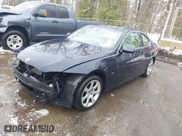 ✅ 2009 BMW 3 Series 335i xDrive • VIN: WBAWC73519E067978 • Lot: 41508279. Listed on IAAI with 85,174 mi. Free auction sales archive from the USA and detailed vehicle history report at DreamBid. Image 2.