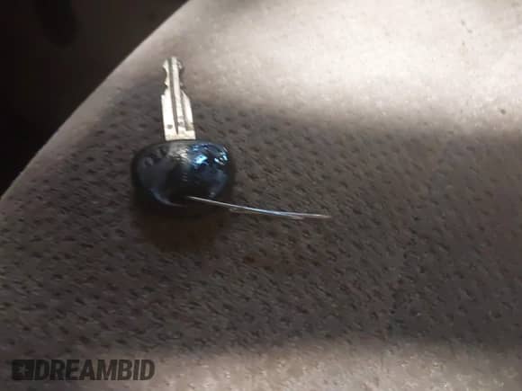 2006 Hyundai Santa Fe GLS с VIN KM8SC13E56U096895, выставлен на аукционе IAAI как лот 39109668 с пробегом 154 330 миль миль и . История ставок и продаж доступна на DreamBid. Изображение 11.