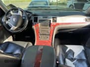 ✅ 2010 Cadillac Escalade ESV Premium • VIN: 1GYUCJEF8AR246474 • Lot: 84290185. Listed on Copart with 123,864 mi. Free auction sales archive from the USA and detailed vehicle history report at DreamBid. Image 9.