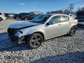 ✅ 2011 Dodge Avenger Mainstreet • VIN: 1B3BD1FB8BN554437 • Лот: 91164755. Опубликован ранее на Copart с пробегом 287 138 миль. Бесплатный доступ к архиву аукционных продаж из США и подробный отчёт об истории автомобиля на DreamBid. Изображение 1.