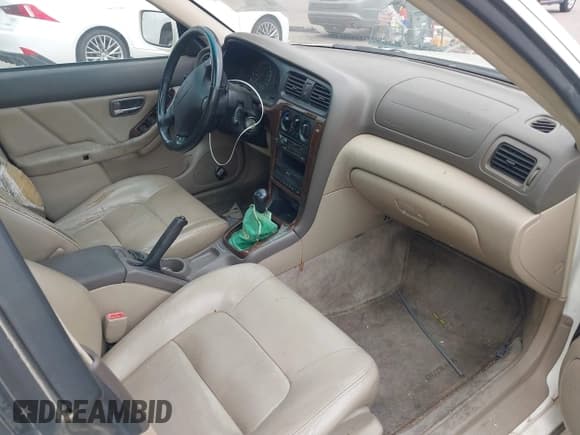 ✅ 2000 Subaru Legacy Outback Limited • VIN: 4S3BH6863Y6668543 • Lot: 42574989. Listed on IAAI with 223,476 mi. Free auction sales archive from the USA and detailed vehicle history report at DreamBid. Image 5.