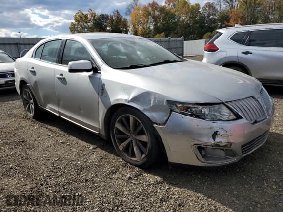 ✅ 2010 Lincoln MKS • VIN: 1LNHL9DR8AG608800 • Lot: 89734745. Listed on Copart with 299,234 mi. Free auction sales archive from the USA and detailed vehicle history report at DreamBid. Image 4.