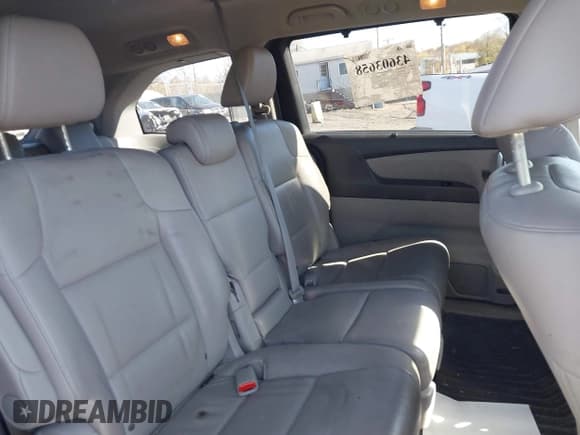 ✅ 2016 Honda Odyssey EX-L • VIN: 5FNRL5H69GB028489 • Lot: 43603658. Wystawiony na IAAI z przebiegiem 101 237 mil. Bezpłatny archiwum sprzedaży aukcyjnych z USA i szczegółowy raport historii pojazdu na DreamBid. Zdjęcie 8.