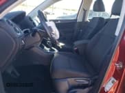 ✅ 2015 Volkswagen Tiguan S • VIN: WVGAV7AX6FW015968 • Lot: 90939515. Wystawiony na Copart z przebiegiem 128 219 mil. Bezpłatny archiwum sprzedaży aukcyjnych z USA i szczegółowy raport historii pojazdu na DreamBid. Zdjęcie 7.