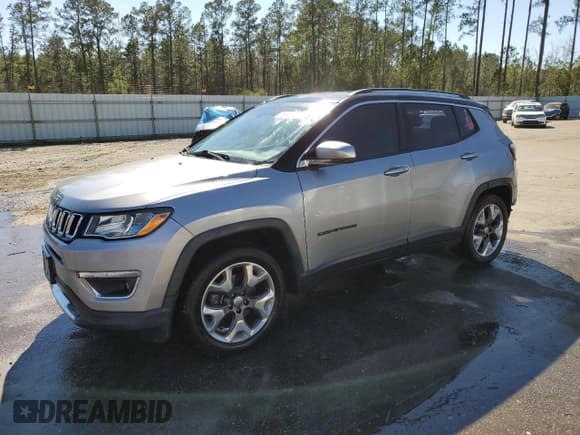 ✅ 2019 Jeep Compass Limited • VIN: 3C4NJCCB1KT637874 • Lot: 49554065. Listed on Copart with 141,657 mi. Free auction sales archive from the USA and detailed vehicle history report at DreamBid. Image 1.