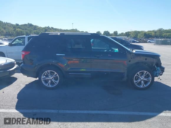 ✅ 2015 Ford Explorer Limited • VIN: 1FM5K8F81FGB81617 • Лот: 43488853. Опубликован ранее на IAAI с пробегом 156 710 миль. Бесплатный доступ к архиву аукционных продаж из США и подробный отчёт об истории автомобиля на DreamBid. Изображение 14.