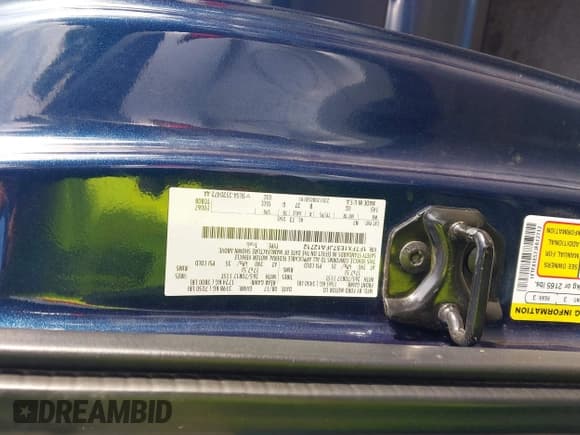 ✅ 2018 Ford F-150 XL • VIN: 1FTFX1E57JFA12712 • Lot: 42141045. Wystawiony na IAAI z przebiegiem 83 439 mil. Bezpłatny archiwum sprzedaży aukcyjnych z USA i szczegółowy raport historii pojazdu na DreamBid. Zdjęcie 9.