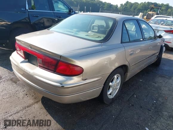 ✅ 2002 Buick Regal LS • VIN: 2G4WB55K021135042 • Лот: 42587786. Опубликован ранее на IAAI с пробегом Не указан. Бесплатный доступ к архиву аукционных продаж из США и подробный отчёт об истории автомобиля на DreamBid. Изображение 4.