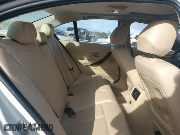 ✅ 2013 BMW 3 Series 320i xDrive • VIN: WBA3C3C56DF981657 • Lot: 68569195. Listed on Copart with 91,536 mi. Free auction sales archive from the USA and detailed vehicle history report at DreamBid. Image 10.