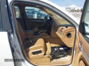 ✅ 2009 Porsche Cayenne • VIN: WP1AA29P49LA00168 • Lot: 43331017. Listed on IAAI with 108,896 mi. Free auction sales archive from the USA and detailed vehicle history report at DreamBid. Image 5.