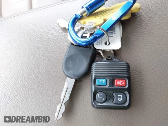 ✅ 2005 Ford Explorer Limited • VIN: 1FMDU75K75ZA67055 • Лот: 41526428. Опубликован ранее на IAAI с пробегом 128 335 миль. Бесплатный доступ к архиву аукционных продаж из США и подробный отчёт об истории автомобиля на DreamBid. Изображение 11.