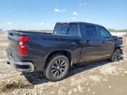 ✅ 2024 Chevrolet Silverado 1500 LT • VIN: 1GCUDDEDXRZ133334 • Lot: 84375805. Wystawiony na Copart z przebiegiem 7 958 mil. Bezpłatny archiwum sprzedaży aukcyjnych z USA i szczegółowy raport historii pojazdu na DreamBid. Zdjęcie 3.