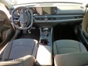 ✅ 2025 Kia K4 LXS • VIN: 3KPFT4DE2SE212844 • Lot: 90373895. Wystawiony na Copart z przebiegiem 97 mil. Bezpłatny archiwum sprzedaży aukcyjnych z USA i szczegółowy raport historii pojazdu na DreamBid. Zdjęcie 8.