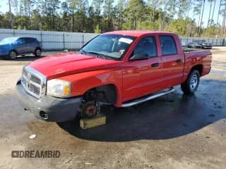 2007 Dodge Dakota ST z VIN 1D7HE28K07S111612, wystawiony jako Copart lot #87126614 z przebiegiem 138 932 mil mil oraz Szkoda całkowita • Salvage title. Historia ofert i sprzedaży dostępna na DreamBid. Obrazek 1.